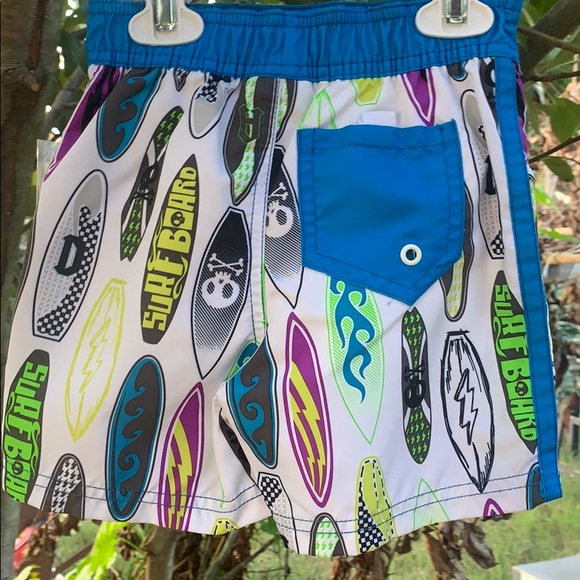 Boys  Swim shorts Core White Infant Size 24 months - Picture 3 of 8